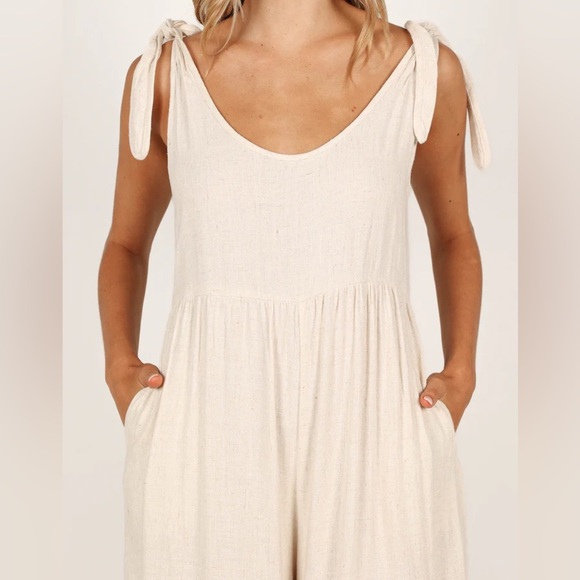 Petal & Pup Ayla Linen Jumpsuit Oatmeal - Picture 4 of 11